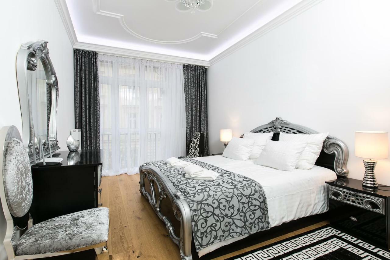 Old Town Cristal Apartment By Otium Krakau Exterior foto
